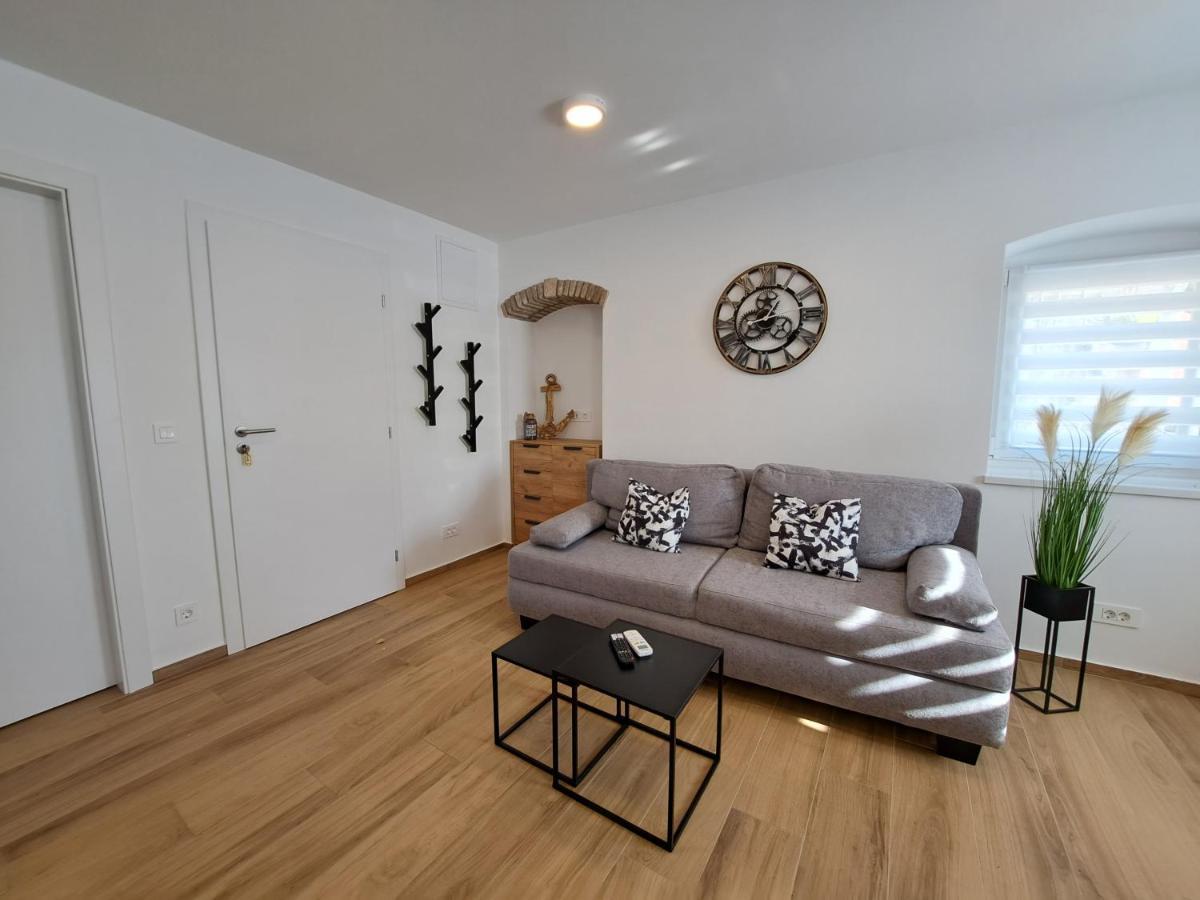 Apartman Tea Mali Lošinj Eksteriør bilde